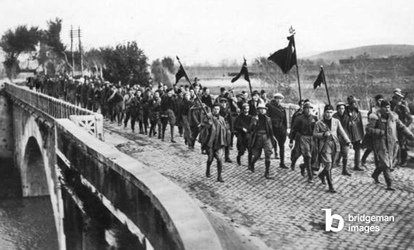 Marcia su Roma dei fascisti italiani, 1922 (foto bn)  © SZ Photo  Scherl  Bridgeman Images